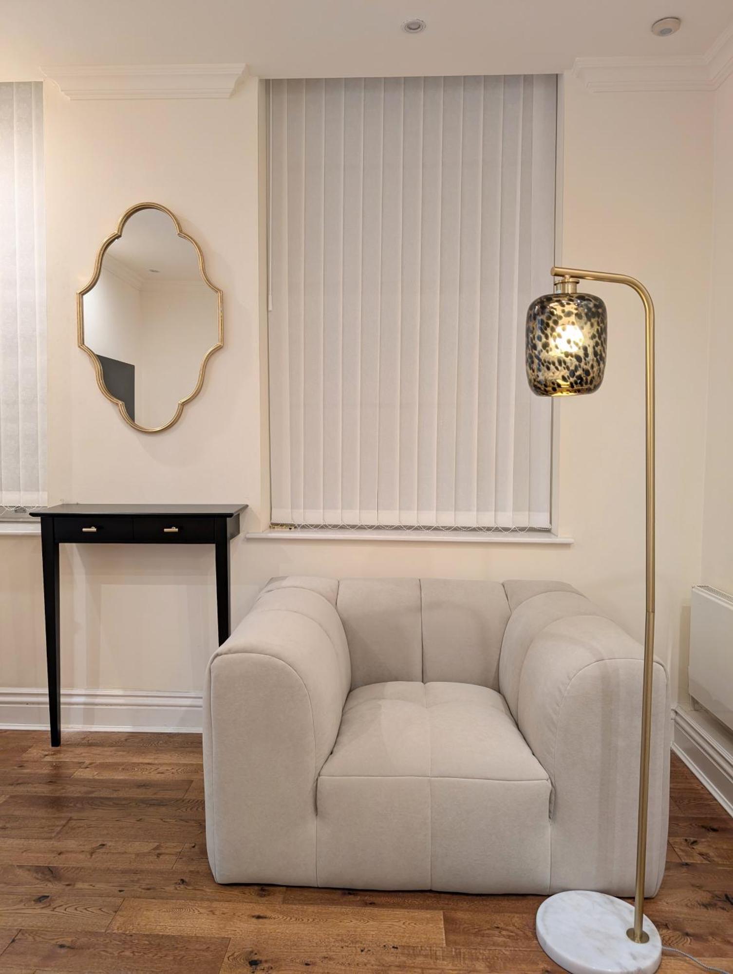 Mayfair Place 8 Yard